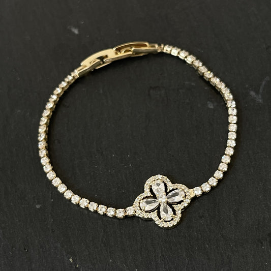 Dazzling Fortune: 14K Gold Plated Clover Bracelet with Zirconia (IceBox DC)