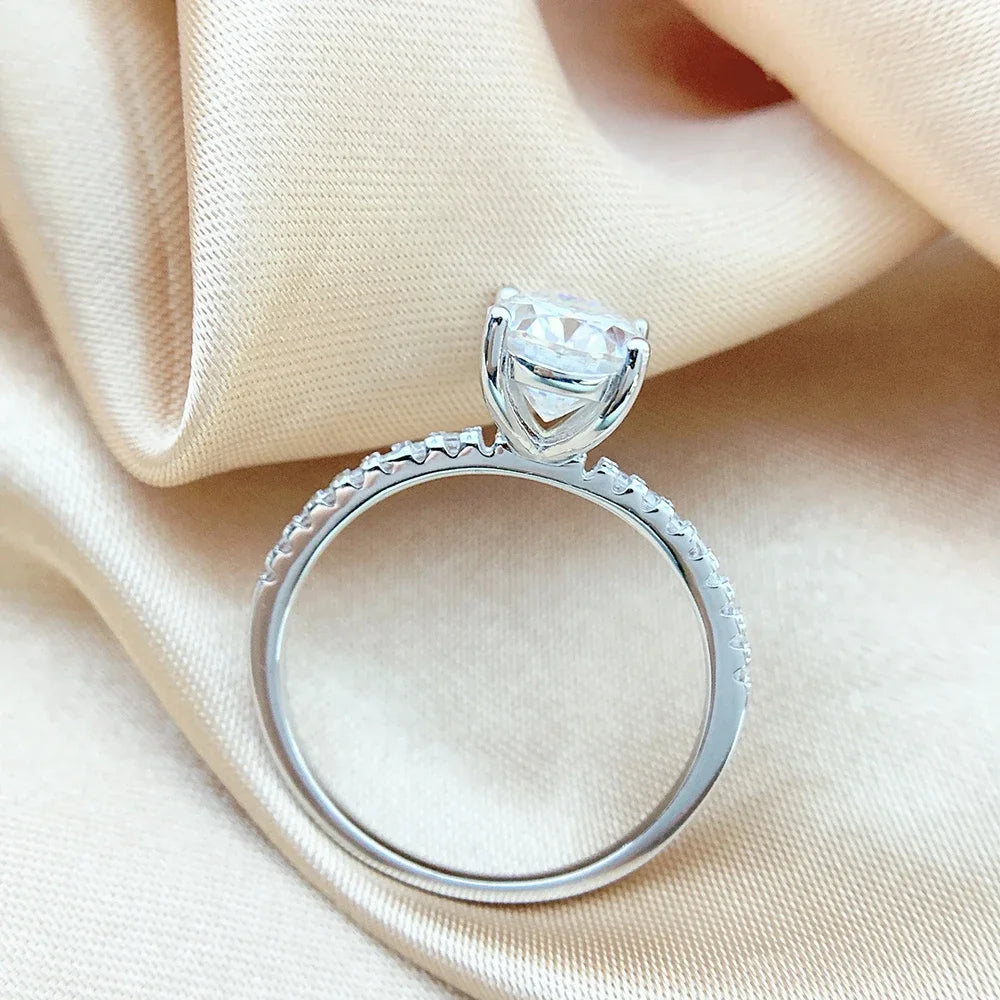 IceBoxDC: Timeless Allure - 1-3ct Oval Moissanite Cocktail Ring (Sterling Silver)